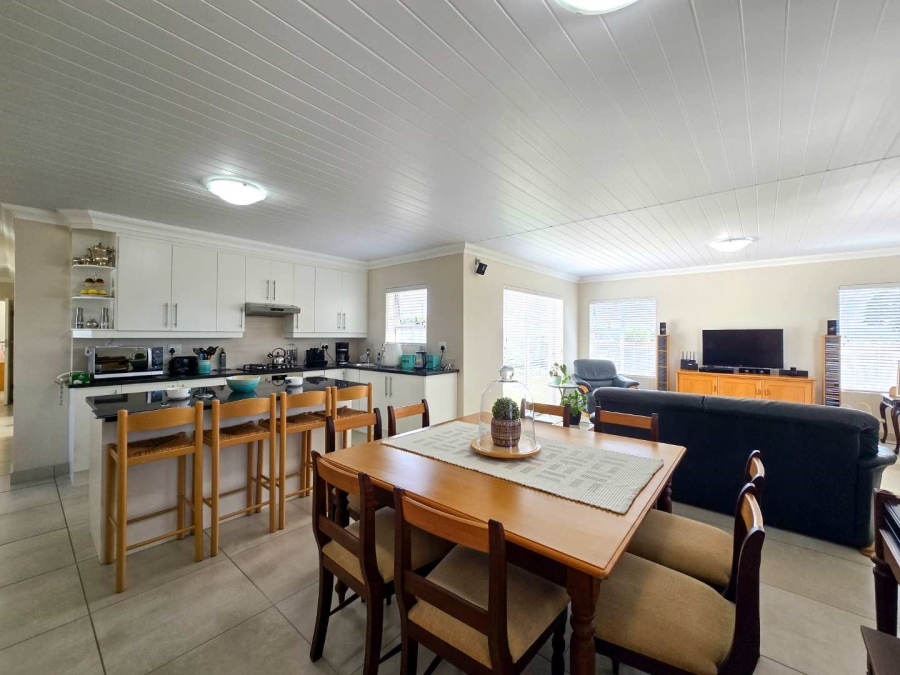 3 Bedroom Property for Sale in Stilbaai Wes Western Cape